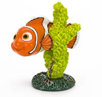 Penn-Plax Disney Finding Dory Medium Aquarium Ornament - Nemo with Green Coral (3 inches tall)